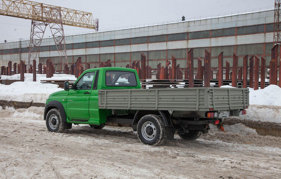 Сравнительный тест заднеприводных УАЗ «Профи» и ГАЗель «Бизнес». Промзона